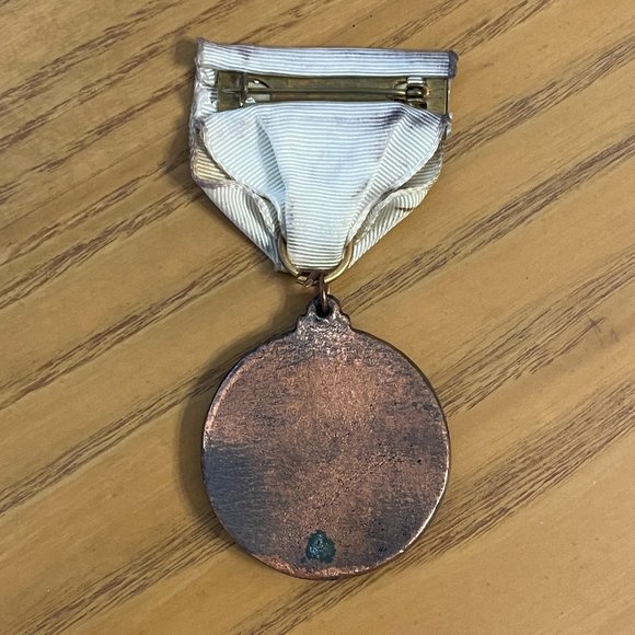 VTG Medal - Picture 2 of 3